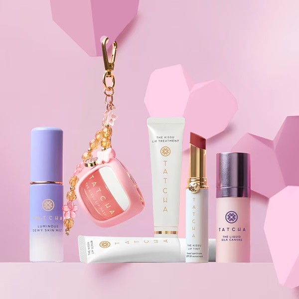 Free Full-Size Kissu Lip Mask and Keychain Holder at Tatcha